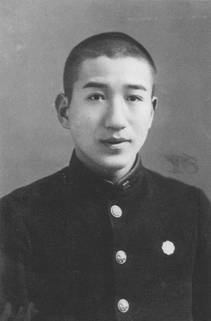 高校時代の太宰治(1928年頃)